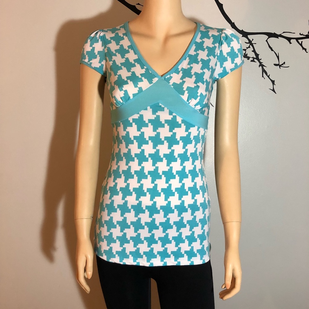TENDENCY Block Pattern Top